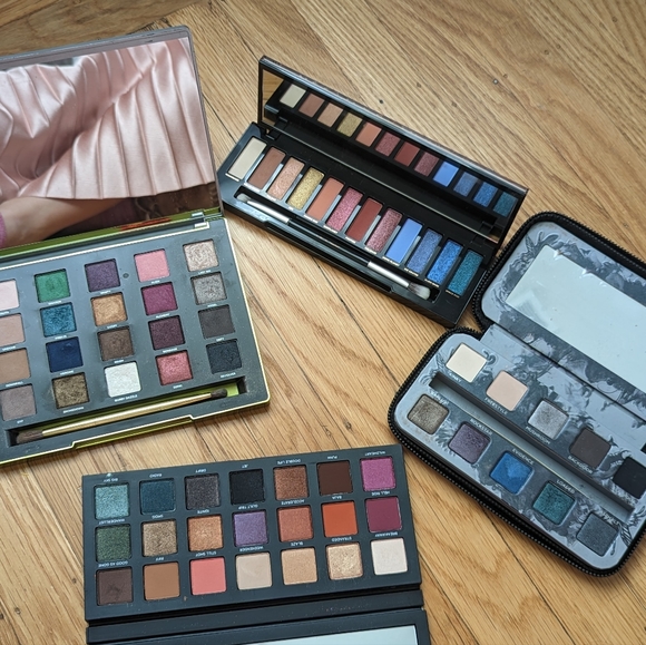 Urban Decay Palette Bundle - Picture 2 of 2